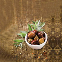 Anadolu nun tüm zeytinleri Gastro İstanbul da yer alacak sunumlardan biri de zeytin severleri ilgilendiriyor Mutfak Dostları Derneği ve MSA işbirliğiyle yapılacak seminerde Türkiye de sayıları 117 ye varan zeytin çeşitleri tanıtılacak İşte o her sabah yediğimiz ama adını ve özelliklerini hiç bilmediğimiz zeytin çeşitleri