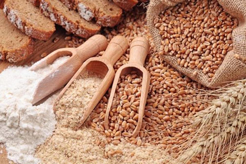 Tam tahıllardaki yüksek B vitaminleri karaciğer sağlığı ve fonksiyonları için oldukça yararlıdır Beyaz un yerine mümkün olduğu kadar tam tahıllı besinleri tüketmeye özen gösterin