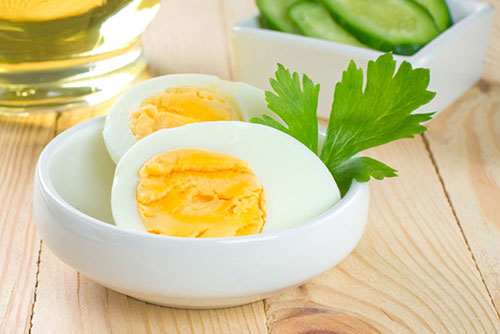 Kolin içeren yumurta beynin gelişiminde önemli rol oynamaktadır Yumurtanın faydaları saymakla bitmez Yumurta konusunda dünyanın farklı ülkelerindeki üniversitelerde çeşitli araştırmalar yapılıyor