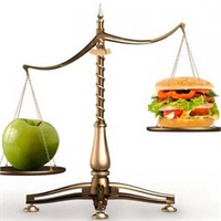 Bir markete gittiğinizde kendinizi diyet gıdalar bölümünde bulanlardan mısınız Formada kalmak için üzerinde diyet veya light yazan ürünler tüketerek form koruduğunu düşünenlerden misiniz Yanılıyorsunuz yediklerinizin hepsi diyet gıdası değil