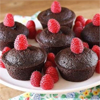 Dikkat Bilgisizliğimiz sağlığımızı tehdit ediyor Şekersiz olduğunu düşündüğümüz o ürünlerin kan şekeri düzeyini etkilemeyeceği yanılgısına düşüyoruz