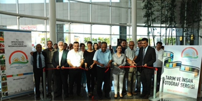 Antalya da Tarım ve İnsan Temalı Fotoğraf Sergisi