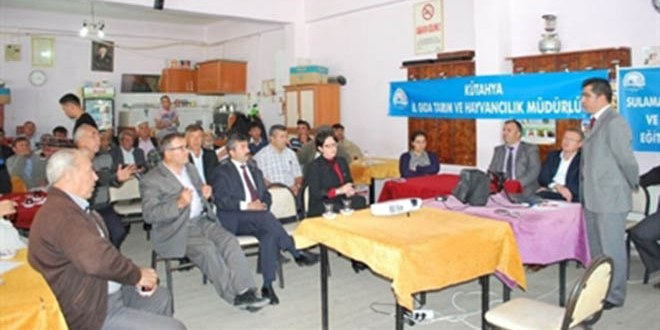 Pazarlar da Çiftçiye Sulama Eğitimi