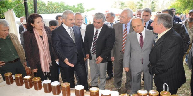 Kuşadası nda Arıcılık ve Çam Balı Şenliği Düzenlendi