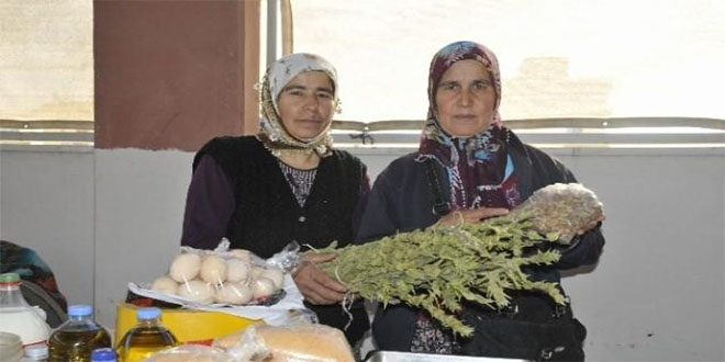 Aliağa nın Köylü Pazarı İzmir e Bir Metro Kadar Yakın