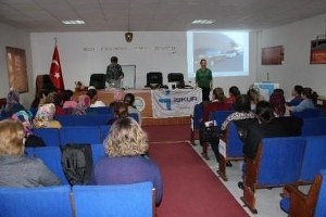 Çanakkale de Kadın Çiftçilere Girişimcilik Eğitimi