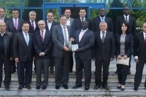 Gambiya nın Verimli Toprakları Aydınlı Yarıtımcıları Bekliyor