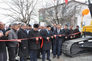 Or Köy den Tarımsal Kalkınma Kooperatifine Ekskavatör