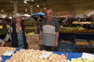 Kastamonu Sarımsağı Pazarda Cep Yakıyor