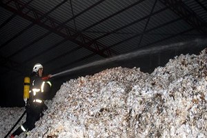 ANTBİRLİK in Pamuk Depolarında Yangın Çıktı