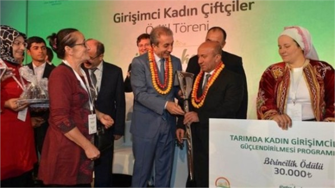 Kırklarelili Kadın Çiftçi Türkiye 1 incisi Oldu