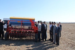 Uşak ta Anıza Ekimin İlk Uygulaması Gerçekleştirildi