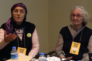 Yeşili Kazırsan Altından Toprak Çıkar