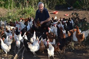 Vali Olamayınca Çiftçi Oldu