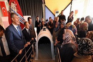 Susurluk ta 100 Adet Buzağı Kulübesi Dağıtıldı