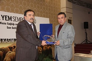 Hayvan Yetiştiricilerine Sempozyum