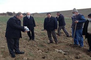 Üreticilere Tarla Faresi İle Mücadele Uygulamalı Olarak Anlatıldı