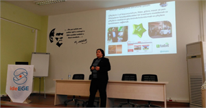 Tülin Akın Ege Üniversitesi Öğrencileriyle Bir Araya Geldi