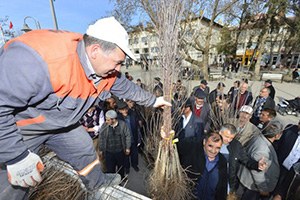 Ankara Büyükşehir Belediyesi Çiftçinin Yanında