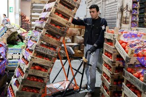 Meyve Sebzeye Müşteri Çıktı