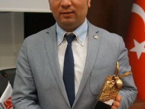 Senenin İlk Narenciye Balı Hasadı 22 Nisan da Yapılacak