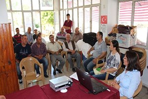 Çiftçi Nar Hastalıkları ve Zararlıları Konusunda Bilgilendirildi