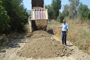 Sarıgöl Ziraat Odası Ova Yollarına Çakıl Döküyor