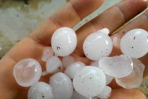 Ayvacık ı Dolu Vurdu