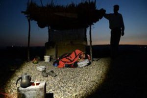 Diyarbakırlı Üreticiden Gece Karpuz Nöbeti