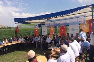 Pasinler de Patates Tarla Gününe Büyük İlgi