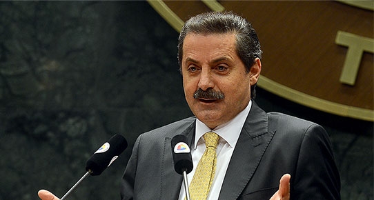 Bakan Çelik Açıklamalara Tepki Gösterdi