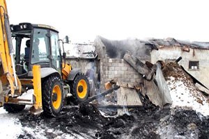 Ahır Yandı 8 Büyükbaş Hayvan Telef Oldu