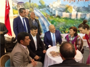 Başkan Türe Mersin de Fuar da