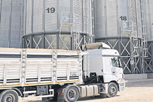 Lisanslı Depoculuk Üreticiyi Kurtardı