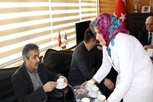 Burdur da Çay Yerine Süt Servisi