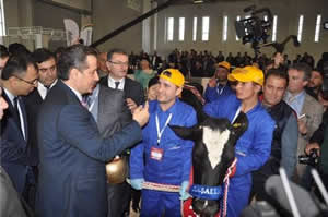 Bakan Çelik Genç Çiftçilere Müjdeyi Verdi