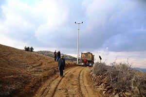 Çiftçi İstedi Büyükşehir Yolu Açtı