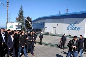 Fındık Üreticilerinden Siyah Çelenk