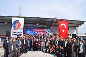 Sındırgı da 96 Adet Buzağı Kulübesi Dağıtıldı