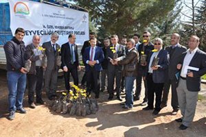 Çiftçilere 150 Bin Antepfıstığı Fidanı