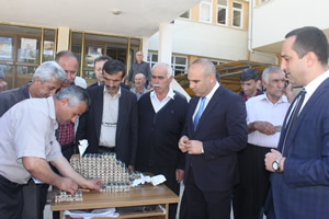 Düziçi nde Ana Arı Dağıtımı Başladı