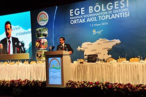 Bakan Çelik ten Sütte Tek Yüzlü İki Yüzlü Göndermesi