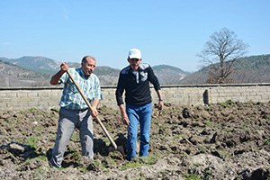 Köylere Hizmet Götürme Birliğinden Meyve Fidanı Desteği