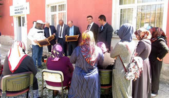 Kırıkkale de Kadın Çiftçilere Arıcılık Kursu