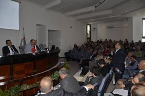 Menemen de Üzüm Üreticilerinin Sorunları Tartışıldı