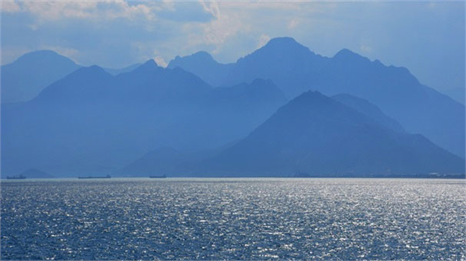 Akdenizi Kirletene 413 Bin Lira Ceza