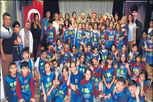 Öğrencilere Ekolojik Tarım Eğitimi Veriliyor