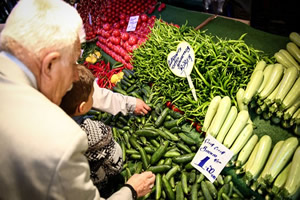 Meyve Sebze Fiyatları Yarı Yarıya Düştü