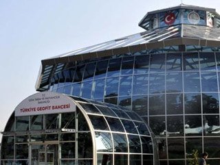 Türkiye Geofit Bahçesi Baharla Renklendi