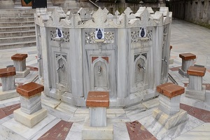 Suyu Yemeğe Dönüştür